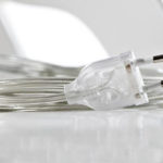 LED Designer Leuchte Plexiglas organic weiß-Detail-Kabel