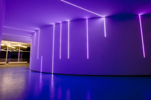 Bild von der LED-Beleuchtung - Lichtinstallation im Foyer arvato Bertelsmann Cottbus