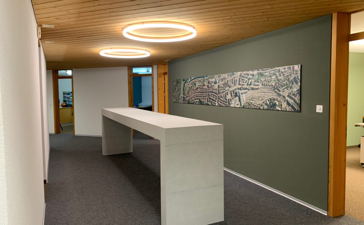 LED Ringleuchte TheO Flotron AG Flur
